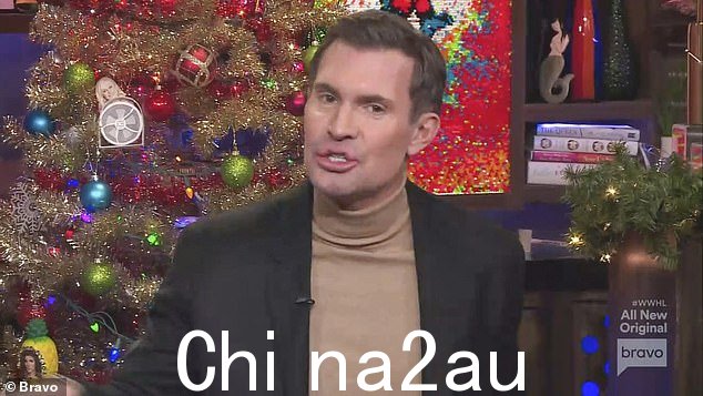 溶解:Jeff Lewis 在整个夏天透露,在他的医生提醒他注意它已经迁移后,他 20 年前的唇部填充物溶解了。好莱坞 Houselift 主持人炫耀了在周三的 Watch What Happens Live 节目中出现时,他的噘嘴显着变瘦了。他得到的夏天在他的医生提醒他注意它已经迁移后,他 20 年前的唇部填充物溶解了。好莱坞 Houselift 主持人在周三的 Watch What Happens Live 节目中展示了他显着变瘦的噘嘴</p><p class=