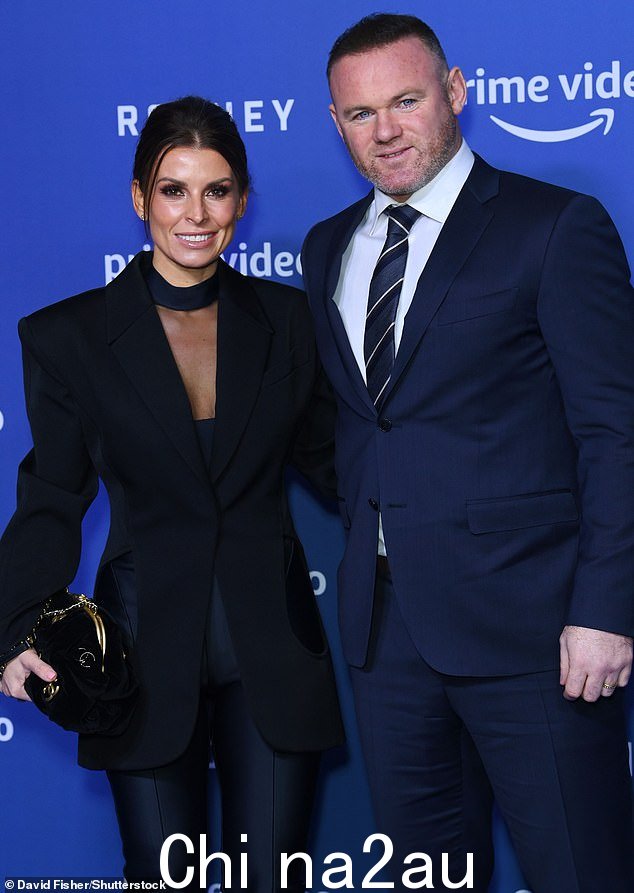 为什么:这发生在本周早些时候 Coleen 的丈夫 Wayne Rooney 在与 DC United 球员进行奇怪的团队谈话时坦率地谈到了'他的男子气概'