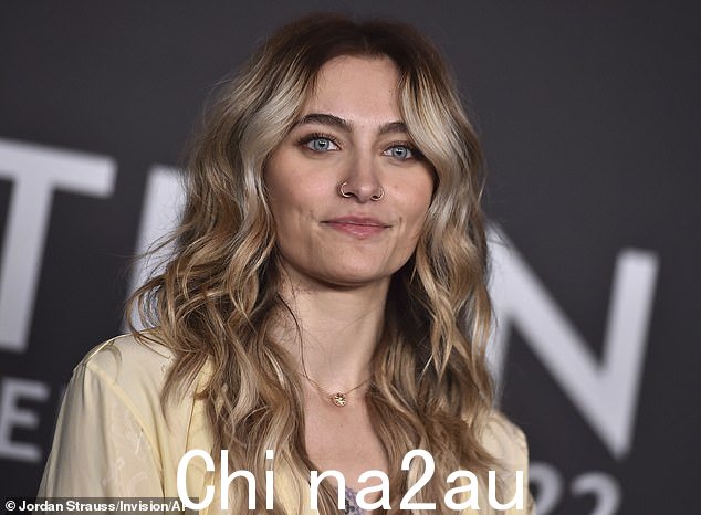 模特造型:Paris Jackson 周四在洛杉矶参加 Celine 时装秀时展示了她的模特造型