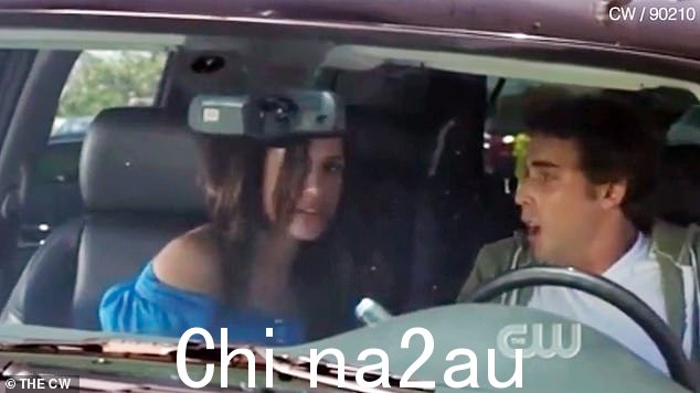 梅根最早的角色之一是在热门重启 90210 中扮演青少年,给高中帅哥口交