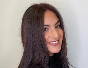 Meghan Markle 不是 Archetypes 系列的创作者。而是 Rebecca Sananes,如图所示