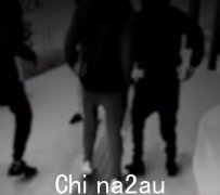 澳洲男孩在公交车站被青少年持枪殴打，年龄最大16岁（图）