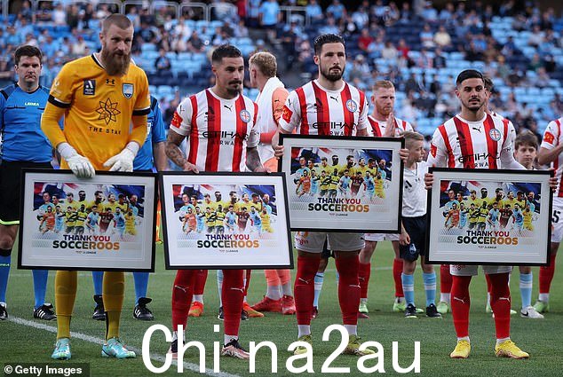 Andrew Redmayne、Jamie Maclaren、Mathew Leckie 和 Marco Tilio 的 Socceroos 在安联体育场悉尼 FC 和墨尔本城之间的第七轮 A 联赛男子比赛中得到认可
