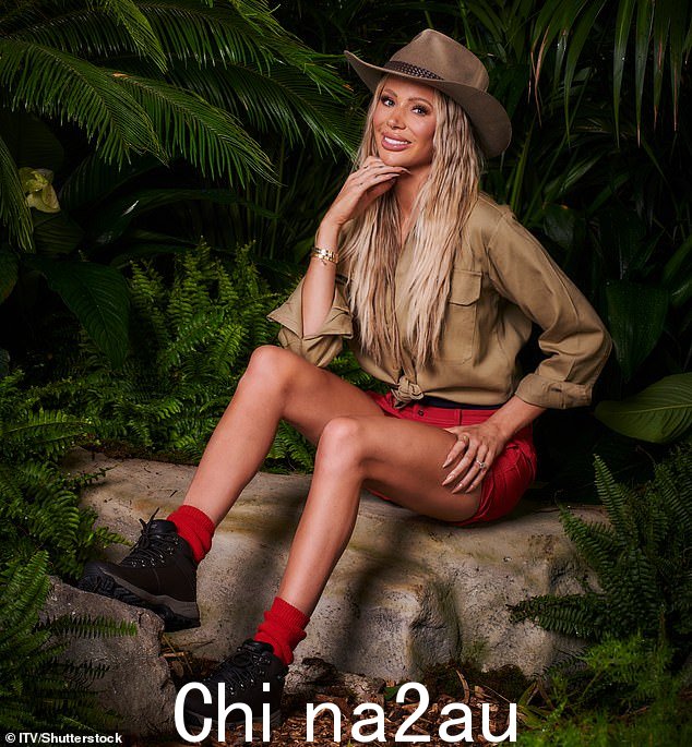 不幸的是:上个月初,这位前爱情岛明星被迫离开 I'm A Celeb 丛林,因为血液测试显示她患有“危险的贫血”,这促使她去旅行to A&E