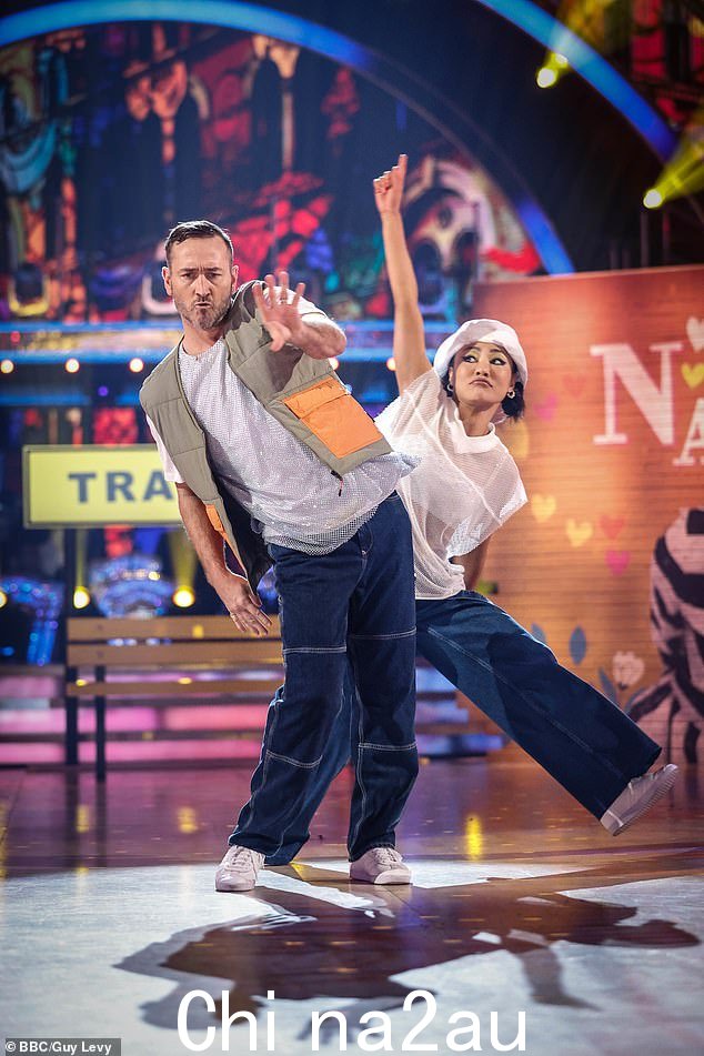 Will Mellor 和 Nancy Xu 在半决赛中被淘汰出局,许多人在寒冷的夜晚等待
