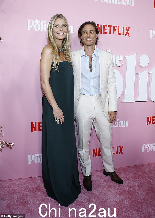 已婚:Paltrow 和 Falchuk 于 2018 年结婚(如图 2019 年)