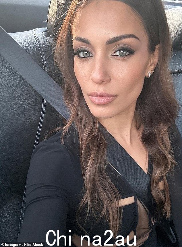 Incredible:36 岁的西班牙女演员 Hiba Abouk 在 2018 年认识了 24 岁的巴黎圣日耳曼球星 Achraf Hakimi,她在西班牙犯罪剧 El Principe 中成名