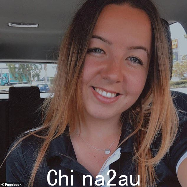 Keeley Brough 警员是两名幸存警员之一(如图)逃到周围的灌木丛中,她给家人发短信说她快要死了,并紧急寻求帮助