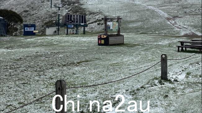 这周霍瑟姆山下雪了。图片：Facebook，Hotham Alpine Resort 