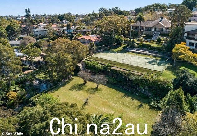 在遗产住宅被烧毁之前,该物业是该市最大的私有土地之一,拥有 46 米的临水面