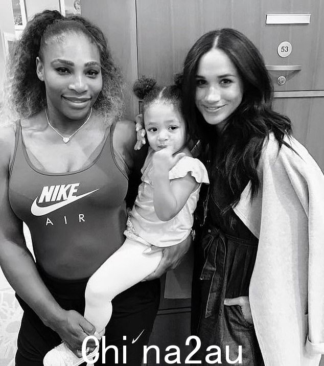 Meghan 和 Tyler 在相遇之前实际上有很多非常重要的联系 - 包括网球职业选手 Serena Williams,人们看到她与 Meghan 和她的女儿 Olympia