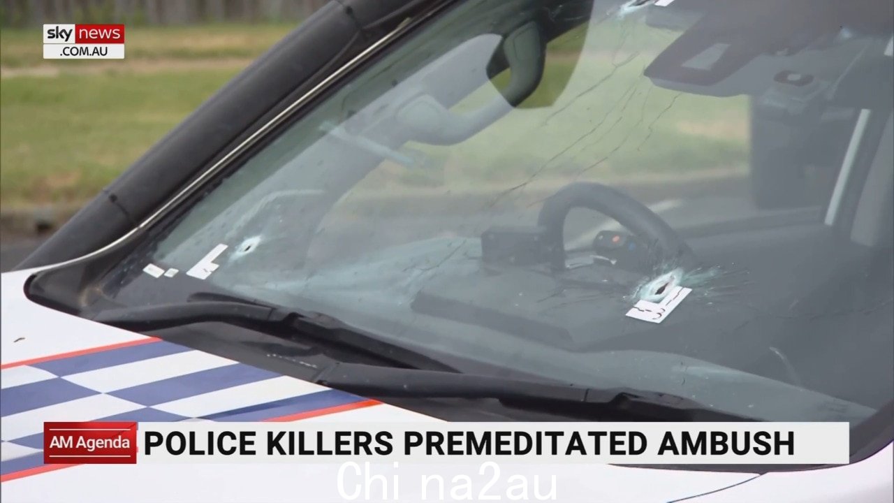 警车从现场恢复昆士兰州的枪击案发现身上沾满了子弹