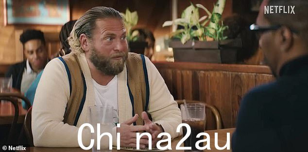 电影明星:希尔在 Netflix 上执导并主演了一部关于他的治疗师 Phil Stutz 博士的纪录片,另外一部 Netflix 的电影将于 1 月首映