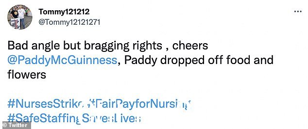 谢天谢地:纠察线的一些成员采取了Twitter 表达他们对 Paddy 来访的感谢