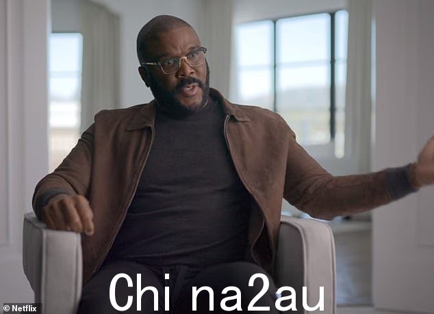 Tyler 的帖子是在哈里王子和梅根马克尔的 Netflix 纪录片的第二部分发布之后发布的,他在其中谈到了他决定让他们留在家里的决定