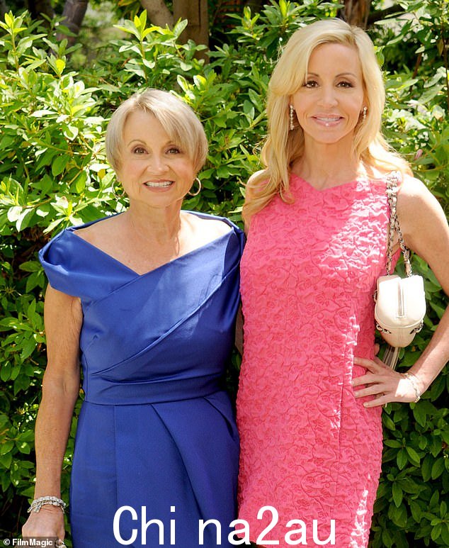亲爱的离去:Camille Grammer 在周六因肾癌和膀胱癌失去了她的母亲 Maureen Wilson,享年 75 岁