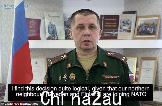 Lt-Col Mikhail Fotin 在视频中说,俄罗斯准备“将年轻男子的征兵期从一年延长到两年”