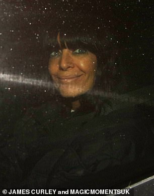 主场时间:主持人 Claudia Winkleman 和 Rylan Clark 也 l很高兴回到酒店