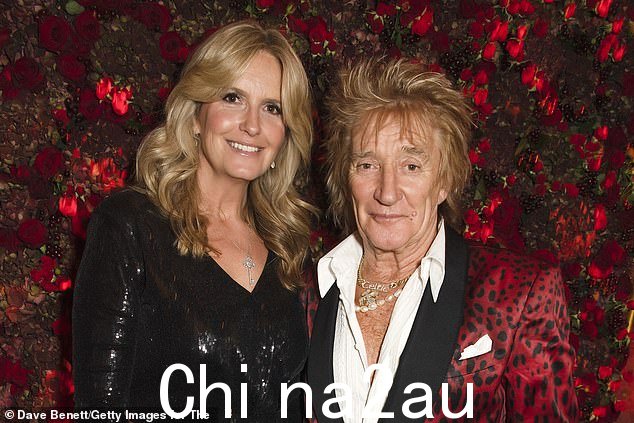 Candid:他们最近一次出游是在 Rod 详述 Penny 是他第一个经历更年期但仍与他结婚的配偶