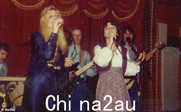 Twain 解释说:'我对成为一个女人感觉不好。我很尴尬。我在隐藏我的曲线。我拒绝它'