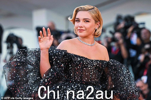 英国女演员 Florence Pugh 出席电影《亲爱的别担心》的首映式