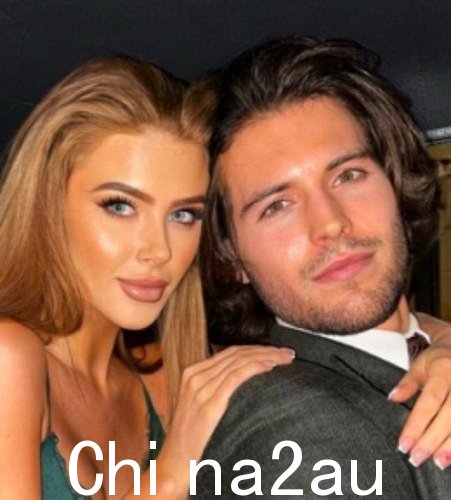 来自萨里的女朋友和男朋友
