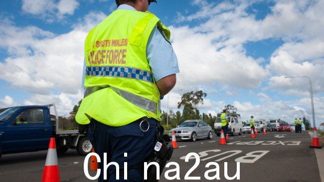司机被警告“做正确的事情”这个假期期间，新南威尔士州的道路上出现双重记过。图片：澳大利亚新闻集团