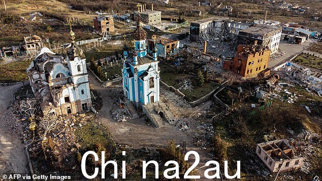 这张航拍照片于 2022 年 12 月 20 日拍摄,显示了乌克兰东部 Bohorodychne 村的破坏情况