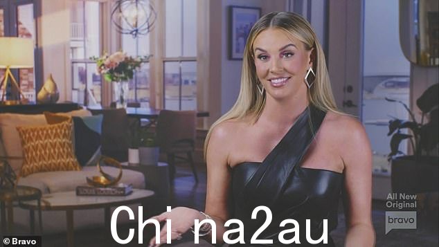 Whitney:-哦,我的天哪。我从小就开始玩轮滑。这是我的果酱。但轮滑与轮滑有很大不同。这不是一回事,而且所以对我来说..这太难了,Whitney says