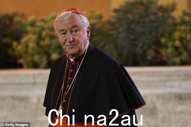 Cardinal Vincent Nichols(如图)是英国最资深的天主教神职人员,他猛烈抨击重写传统颂歌以反映现代人对机智的痴迷h '多样性'和身份政治
