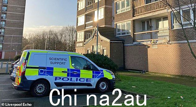 这名 20 岁的受害者于周四下午 4 点 40 分被发现情况危急ess in Quarry Green, Northwood, Liverpool