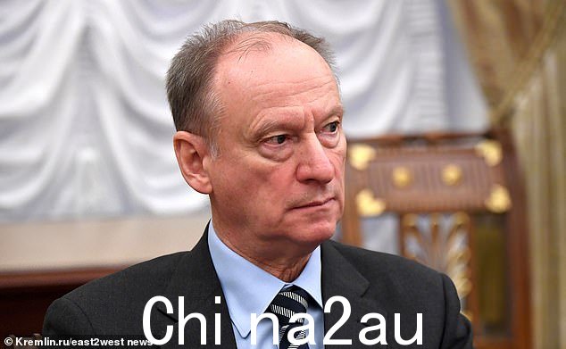 俄罗斯农业部长德米特里·帕特鲁舍夫,45 岁,是他信任且有权势的高级安全助手尼古拉的儿子71 岁的帕特鲁舍夫(如图)可能成为继任者