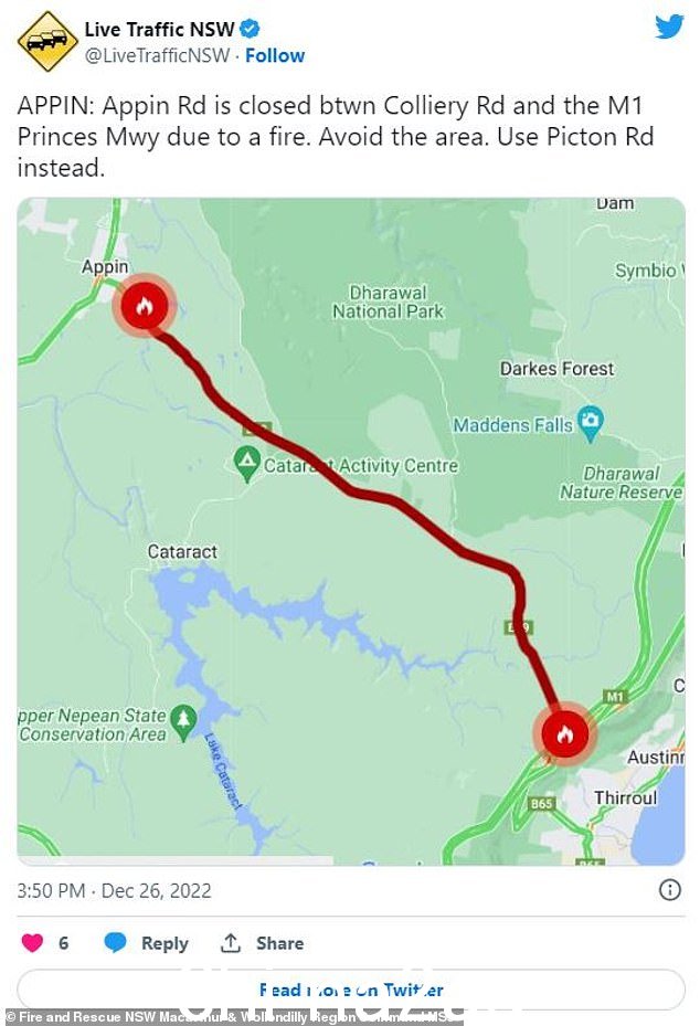 警方已发布上述通知,警告驾驶者注意因车祸和火灾导致道路封闭