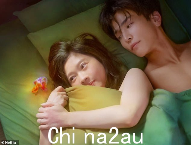 在樱花逃离她自恋的丈夫后,樱花和晴人开始了一段非常公开的恋情 - 并最终一起经营晴人的金鱼店,但粉丝们对他们的命运并不满意 - 看到他们分开other
