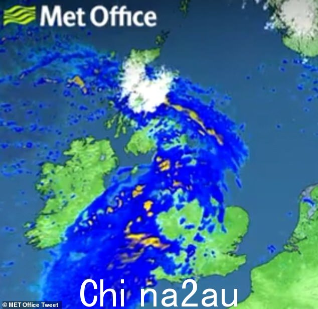 预报今天有雨,因为它席卷了英国的大部分地区