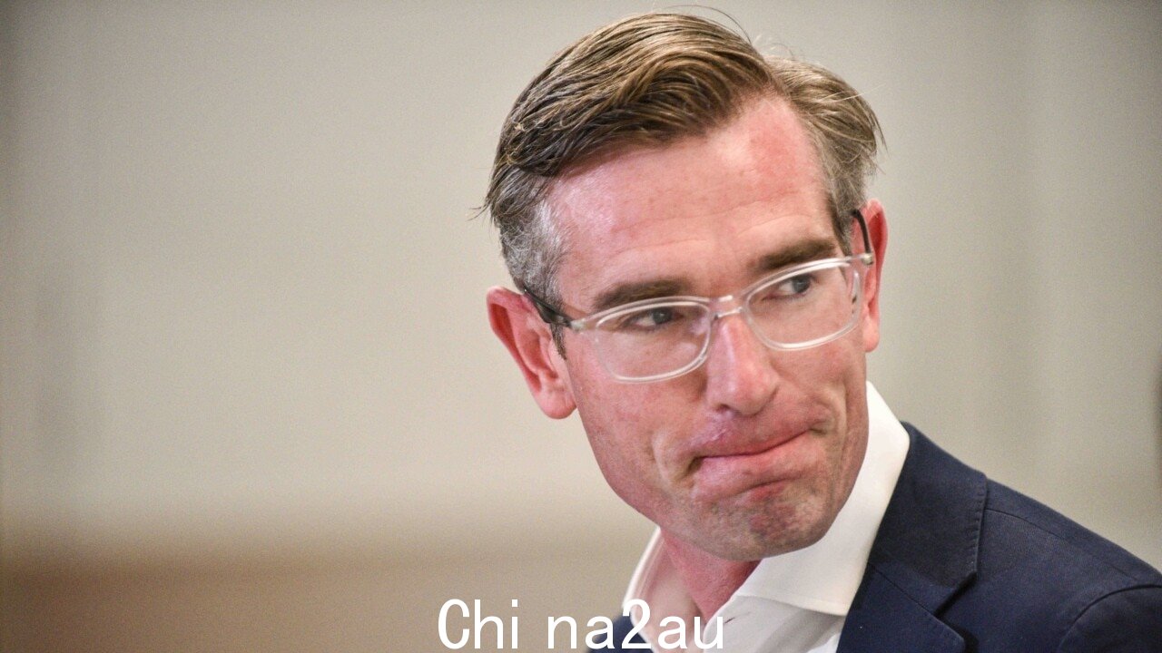 新南威尔士州自由党分裂性别均等” /><p>新南威尔士州自由党在下届选举前将三名男性从立法委员会席位中驱逐,并支持三名女性。</p><p>总理 Dominic Perrottet 支持采取行动实现旨在抵制党内性别歧视指控的性别均等,以及在 2023 年 3 月的民意调查中即将到来的蓝绿色独立人士浪潮。</p><p>上议院的选票将包括三名男性和三名女性,包括苏珊·卡特、雷切尔·默顿和家庭部长娜塔莎·麦克拉伦-琼斯,此前该党的州行政长官连夜批准了这一举措。</p><p>使用 Flash 播放更多关于政治的内容。一个地方有 25 个以上的新闻频道。刚接触 Flash?试试看免费试用 1 个月。优惠将于 2023 年 10 月 31 日结束 ></p><img class=