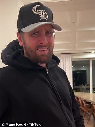 Scott(如图)因出现在 Keeping Up With the Kardashians