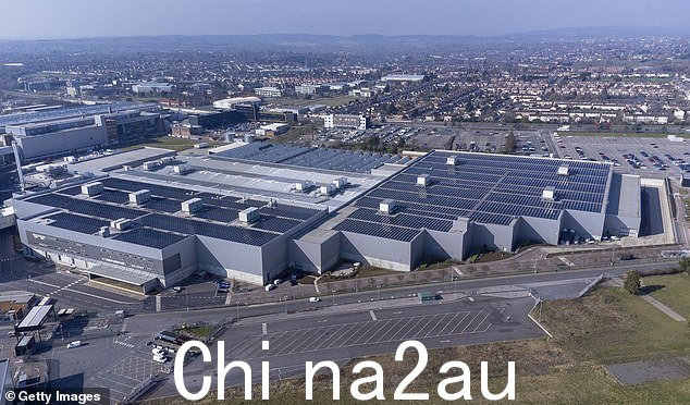 一名宝马装配工人赢得了 16,000 英镑的奖金就业法庭裁定,吴因去汉堡王吃午餐而被解雇。图为:宝马在牛津的工厂