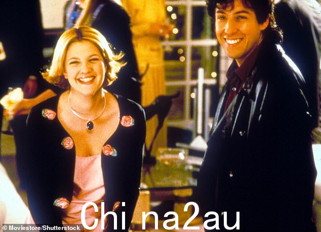 Rom-com royalty:Drew 和 Adam 于 1998 年开始主演浪漫喜剧电影《婚礼歌手》
