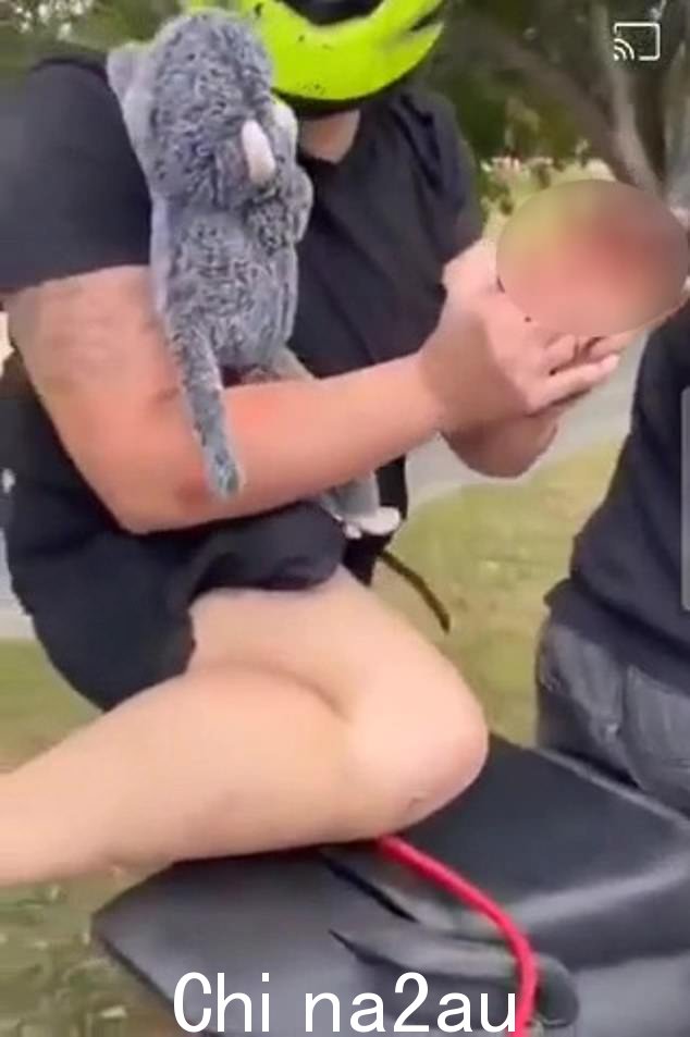 一名妇女据称在试图偷车后骑着摩托车逃跑并撞毁了汽车,结果她失去了一根拇指