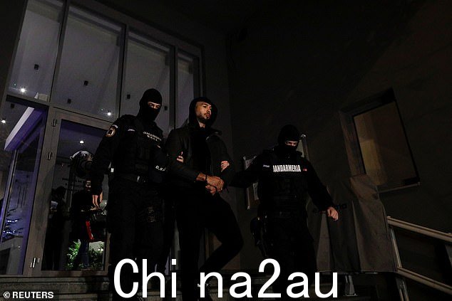 检察官说,这对兄弟是涉嫌对至少六名女性进行性剥削的有组织犯罪团伙的嫌疑人