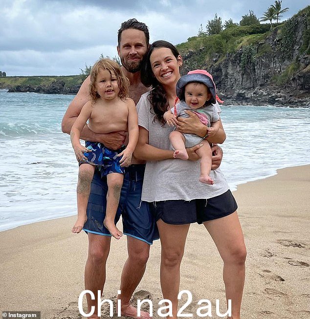 科尔曼被控杀害 2 岁的 Kaleo 和 10 岁的 Roxy s 在墨西哥拿着鱼叉捕鱼枪