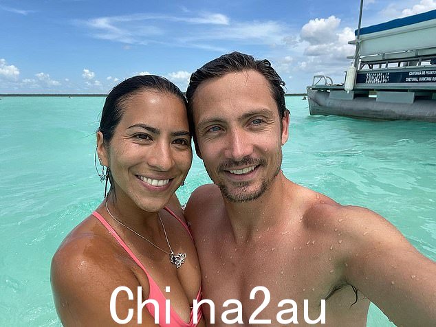 在被送上救护车后,Amor 被送往科苏梅尔国际医院的重症监护室