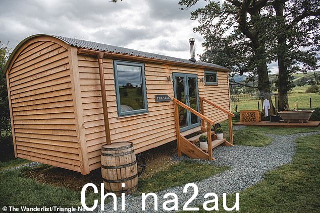 住宿:他们没有透露确切的住宿地点,而是在 In The Vale,这是位于 2,800 英尺 Blencathra 峰下的一个家庭经营的养羊场的三间小木屋
