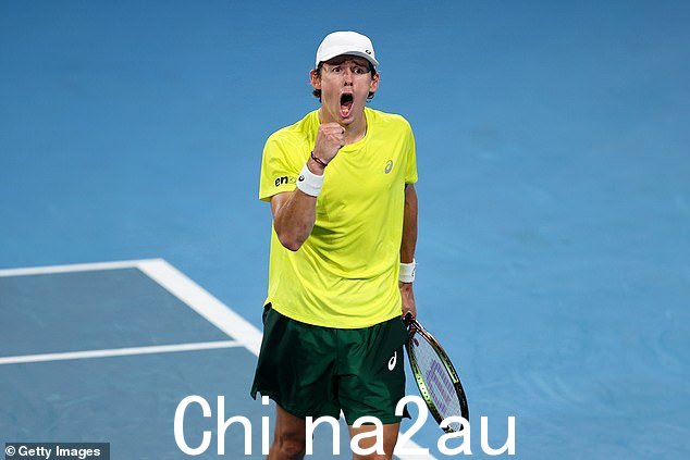德米纳尔从一盘落后中回来,创造了他职业生涯中最大的胜利