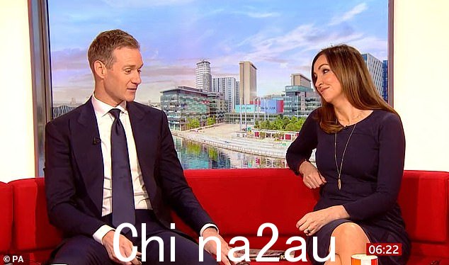 职业:Sally 被宣布为 2021 年 10 月早间新闻节目的永久主持人,接替 Louise Minchin