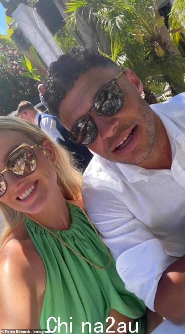 回顾:她的最新帖子是在 Perrie 于元旦在 Instagram 上告别 2022 年之后发布的,她分享了她这一年的亮点视频剪辑