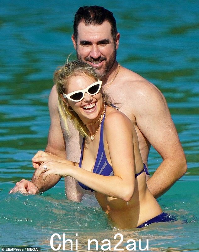30 岁的模特 Kate Upton 和她结婚五年的丈夫 Justin Verlander 于 12 月初在 St. Barts 度假