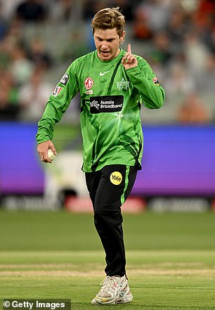 Adam Zampa(如图)在对 Mankad Renegades 明星汤姆罗杰斯的拙劣尝试后脸红了