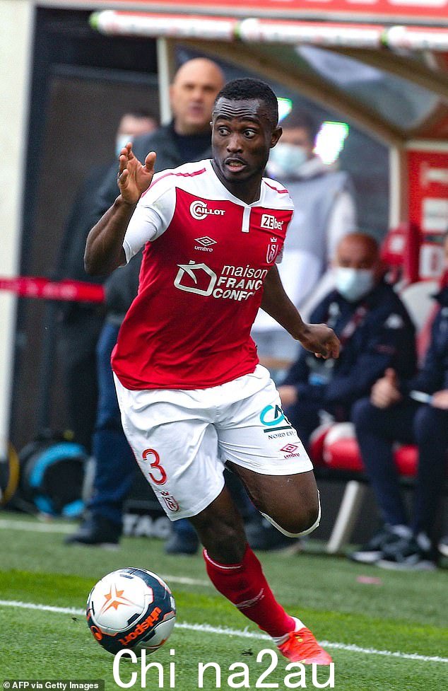 Ghislain Konan(如图)为 Al-Nassr 效力,在全国范围内,为象牙海岸效力